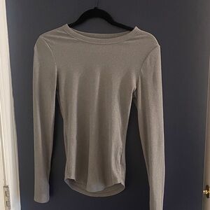 No Boundaries Light Gray Long Sleeve Top